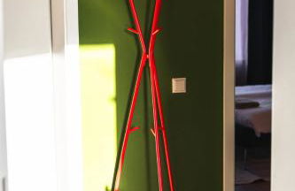 Zentrumsnahe 2-Zimmer Wohnung mit privatem Parkplatz und Balkon - Foto 10