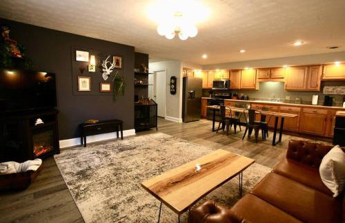 The Lounge - Downtown Chillicothe - Foto 1