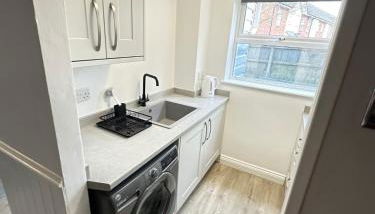 Home for 4 In rural Stoke prior 5 mins off the M5 - Foto 4