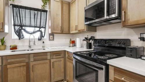 The WorkNest Stylish Stay w Desk & Fast Wi-Fi - Foto 2