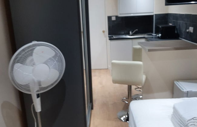 Budget Ensuite Room in Thamesmead - Foto 10