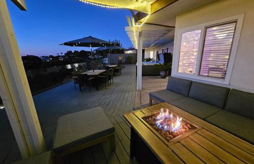 La Jolla Gem with Ocean View - 11 Beds, Hot Tub, Karaoke & Game Den - Foto 50