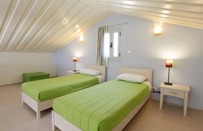 Nafsika Beach House Large Private Pool Walk to Beach Sea Views A C Wifi Car Not Required - 1880 - Foto 14