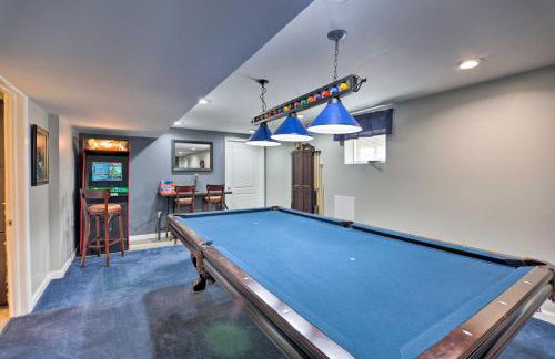 Hot Tub, Fire Pit and Lake Access Poconos Escape! - Foto 16