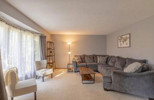 Family Home W/ 2 King, 2 Queen Beds + Game Room - Foto 27