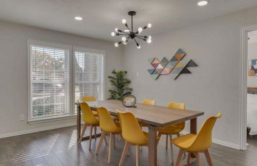 Charming 5BD-3BA in the Heart of Plano -Sleeps 10 - Foto 5