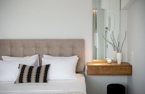 Fivi Villa, with Heated Pool & SeaViews, By ThinkVilla - Photo 18