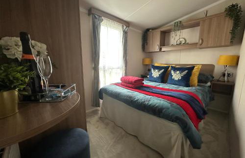 Deluxe 3 bedroom caravan in Haven's Seton Sands Holiday Village,Wifi - Foto 10