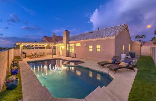 Creekwater | Pebbletech Pool & Spa 10 Min to Strip - Photo 29