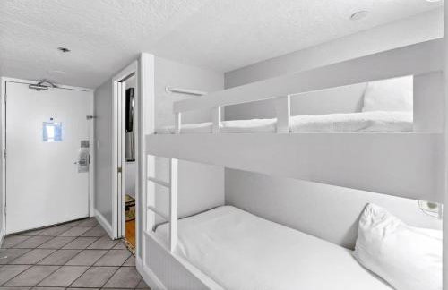 SunDestin Resort Unit 1811 - Photo 4