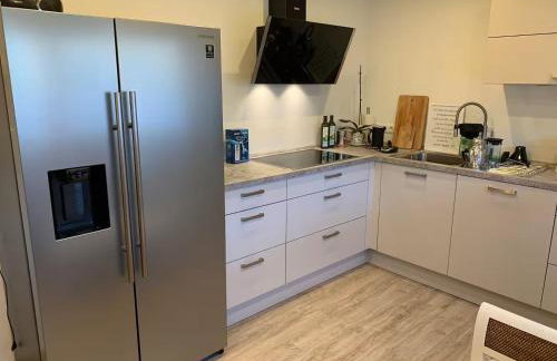 Großes ruhiges Haus 125 qm bei Hamburg - Familien, Gruppen & Business, 100 MBit Glasfaser-WLAN, Kamin, Garten 760qm - Foto 2