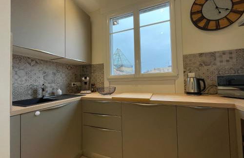 Superbe T3 climatisé - centre historique - vue port de plaisance - balcon - WIFI - 5e avec ascenseur - Foto 13