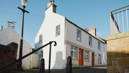 The Crow's Nest - Photo 2