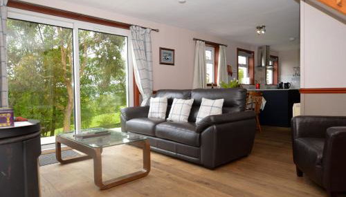 Birch Cottage - Photo 2