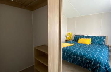 VerbZen Holiday Caravan at St Osyth Beach, Clacton-on-Sea by Verb Holidays - Foto 1