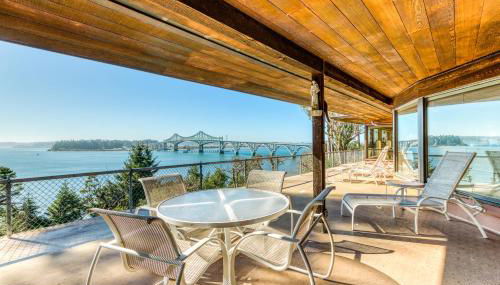 The Bridge and Balcony - Photo 2