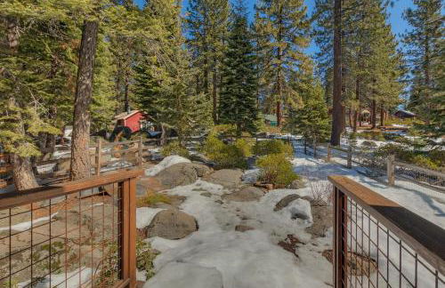 Moon Dune Chalet by Tahoe Getaways - Remodeled 3 BR Cabin plus Loft w Fenced Yard & Walk to Beach or Dining - Foto 17