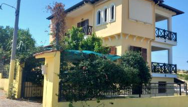 Marianthi’s House - Photo 3