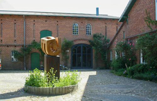 Artist Apartment At Aukrug Nature Park - Photo 16