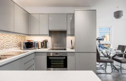 The Sanctuary- Short Walk to Hamworthy Beach and Park - Photo 12