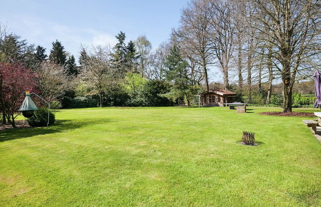 Family Residence With Large Garden - Foto 27