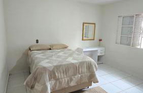 Casa ampla mobiliada com estacionamento para até 5 veículos - Foto 19