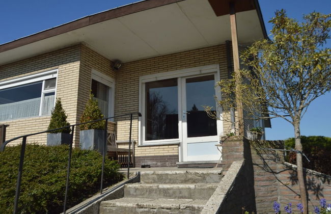 Family Home With Garden - Photo 25