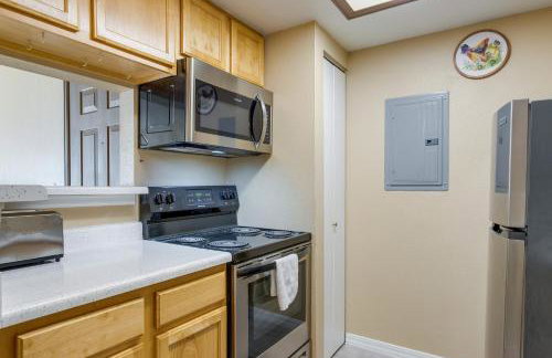 1 Mi to Light Rail Englewood Condo with Pool Access - Foto 10