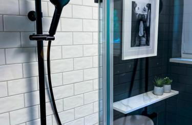 Modernes Ferienhaus mit Kamin und Sauna am Altdorfer See, Hunde sind herzlich Willkommen - Foto 11