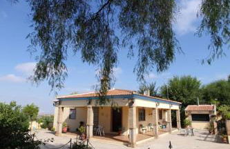 Spacious Villa with Pool in Sanlúcar la Mayor - Foto 3