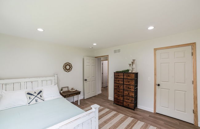 Amazing Lake House With Beach Access 4 Bedroom Home by RedAwning - Foto 4