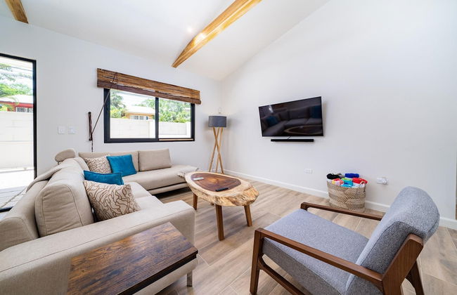 Tropical Brand new 4 BR gem in Potrero Near Beach - Casa Marzo - Photo 11