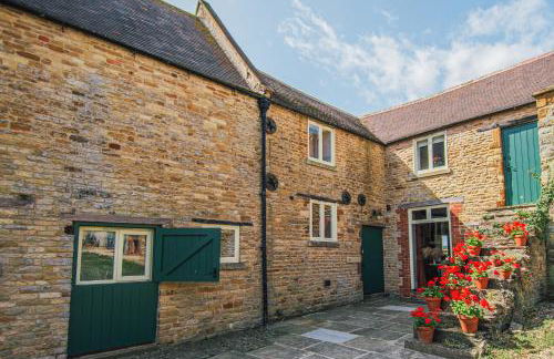 The Dovecote in Seaton, Rutland - Photo 37