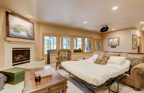 Peaceful Pines! Pool Table, Gym & Forest Views - Foto 13