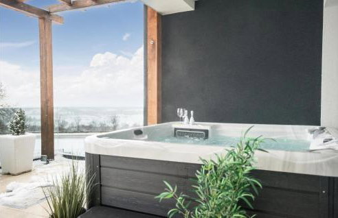 Nice Home In Udbina With Sauna - Photo 21