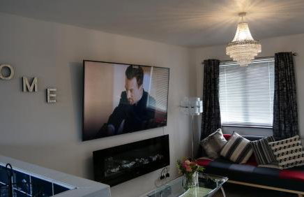 Milton Keynes Luxury Short Stay House with WIFI and Free Parking - Photo 33