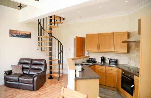 Beautiful cozy 3 bedroom 2 bathroom apartment - Foto 1