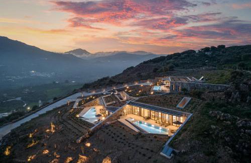 Neromai Cave Luxury Villas - Photo 26