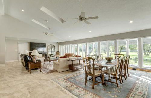 Stunning Waterfront Rental Property with Private Dock and Pool - Foto 6