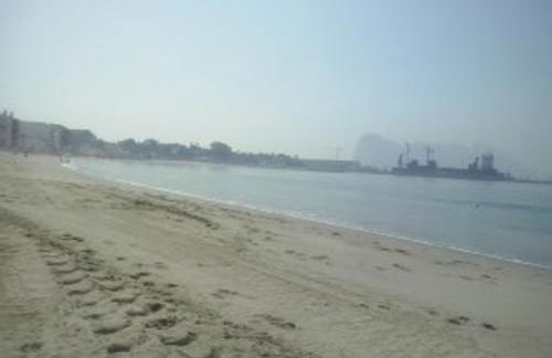 Charming House in Puente Mayorga + Sunny Terrace - Foto 22