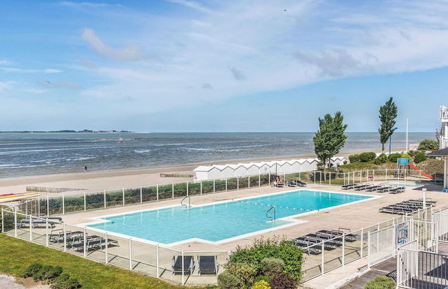 Flat on the Beach With Pool in Le Crotoy - Photo 11