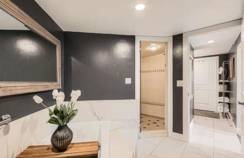 Spacious Suite Mtn Views Peaceful & Private - Foto 12