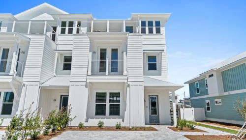 Beach House with Private Pool - Elevated Escape by Panhandle Getaways - Foto 4, young children