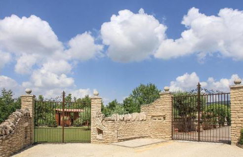 3 Bedroom Stunning Home In Gordes - Photo 18