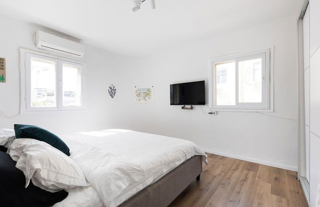 Artistic Downtown Vibe Apt in Florentin - Foto 9