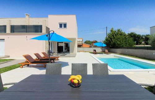New modern villa Gogo with private pool near the beach and town of Pula by WiiBuk - Foto 20