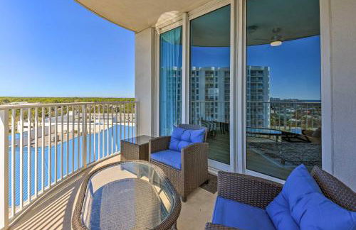 Modern Resort Condo with Balcony - Walk to Beach! - Foto 3