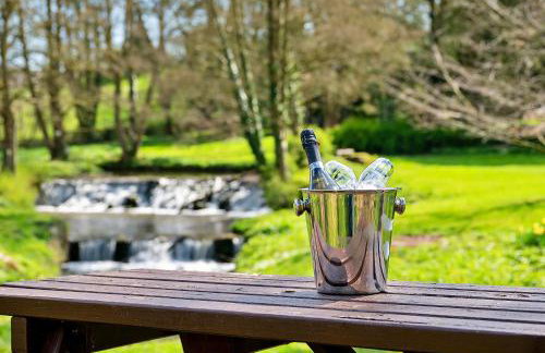 Finest Retreats - Hambleton Hall Apt - Photo 3