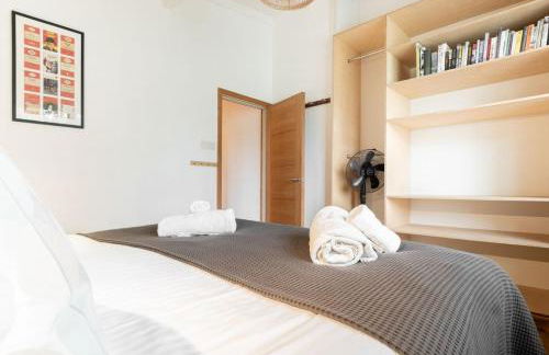 Stunning 6 Bedroom with Swimming Pool & Sauna! - Foto 51