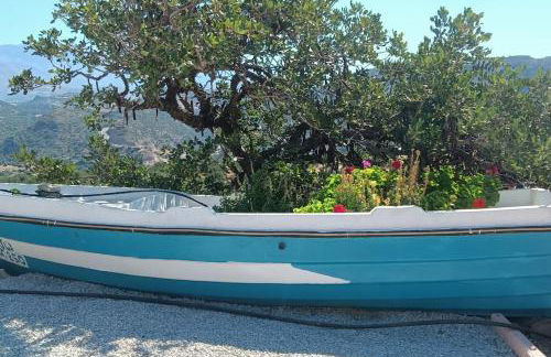 Το σπίτι που σε ταξιδεύει (The dream boat house). - Foto 51